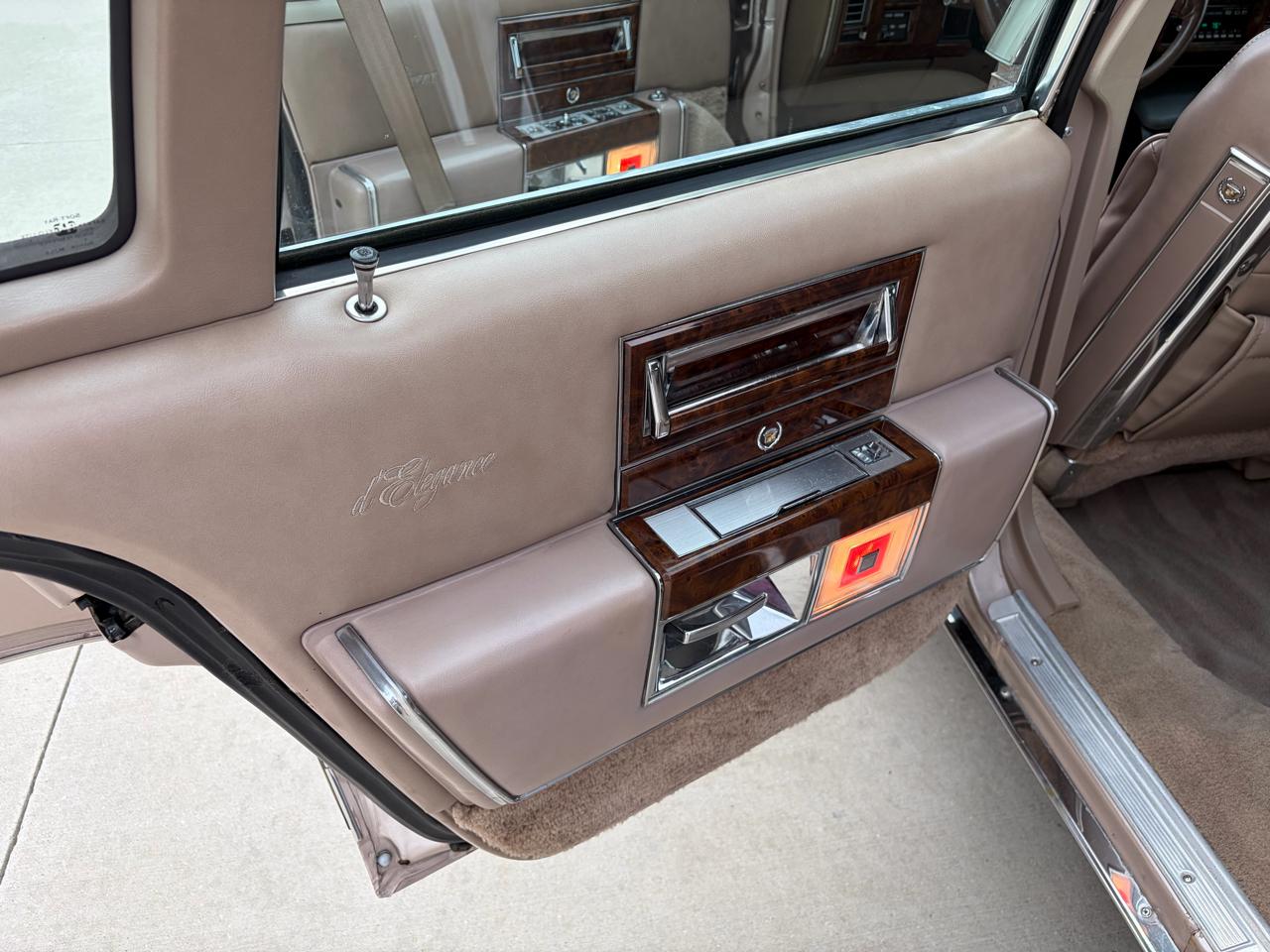 Cadillac Brougham D'elegance 1992