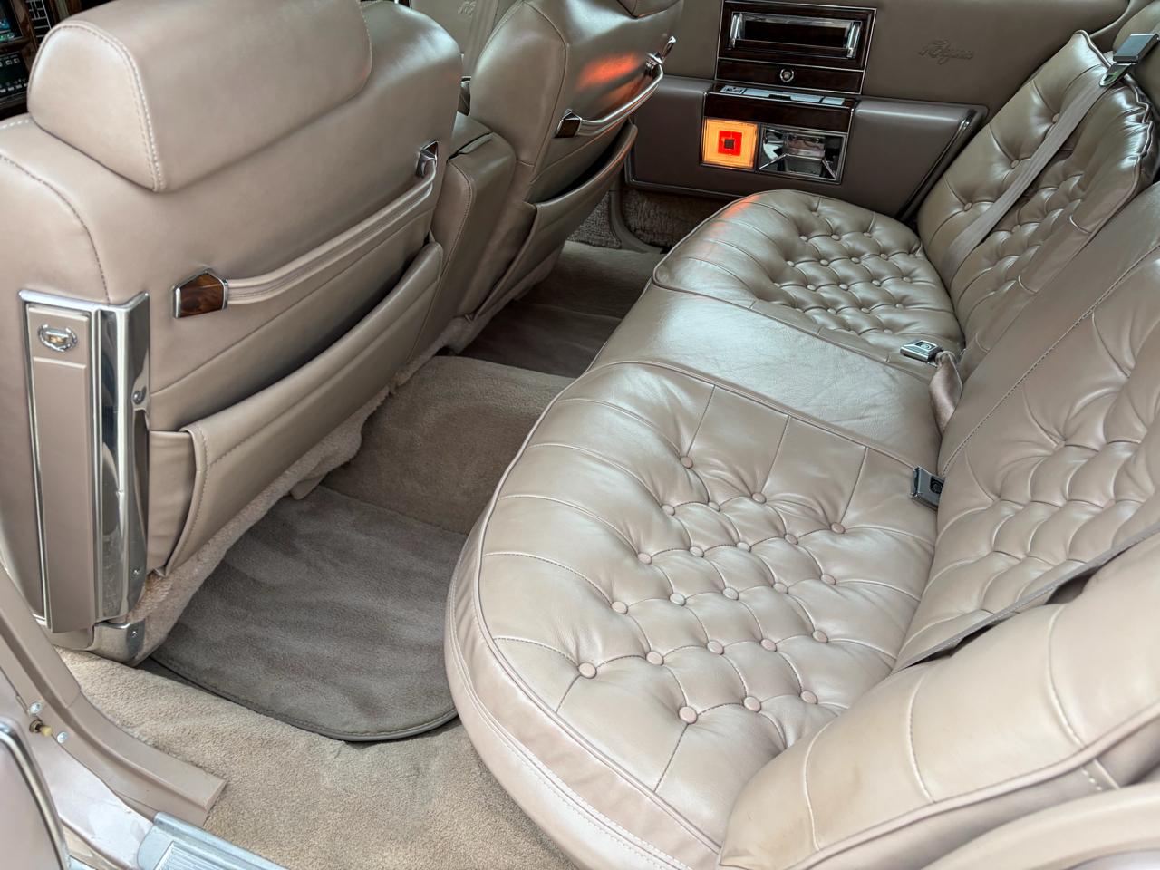 Cadillac Brougham D'elegance 1992
