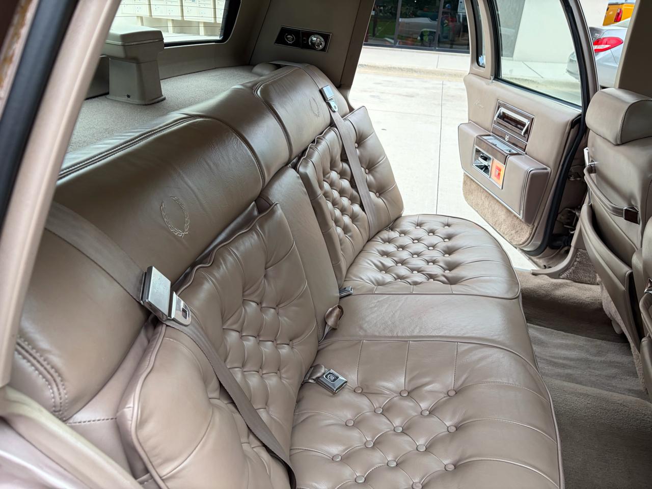 Cadillac Brougham D'elegance 1992