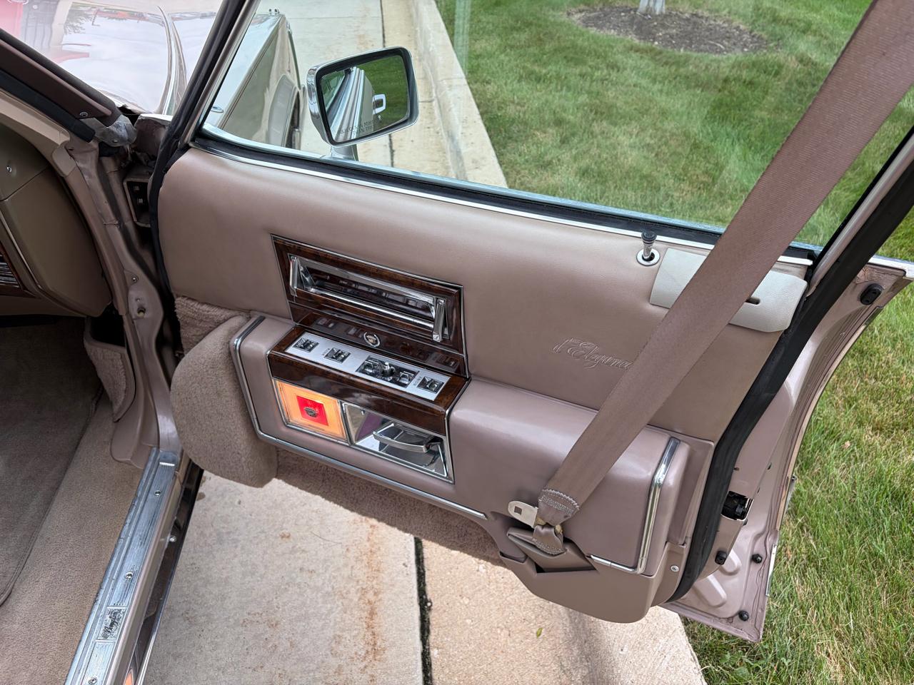 Cadillac Brougham D'elegance 1992