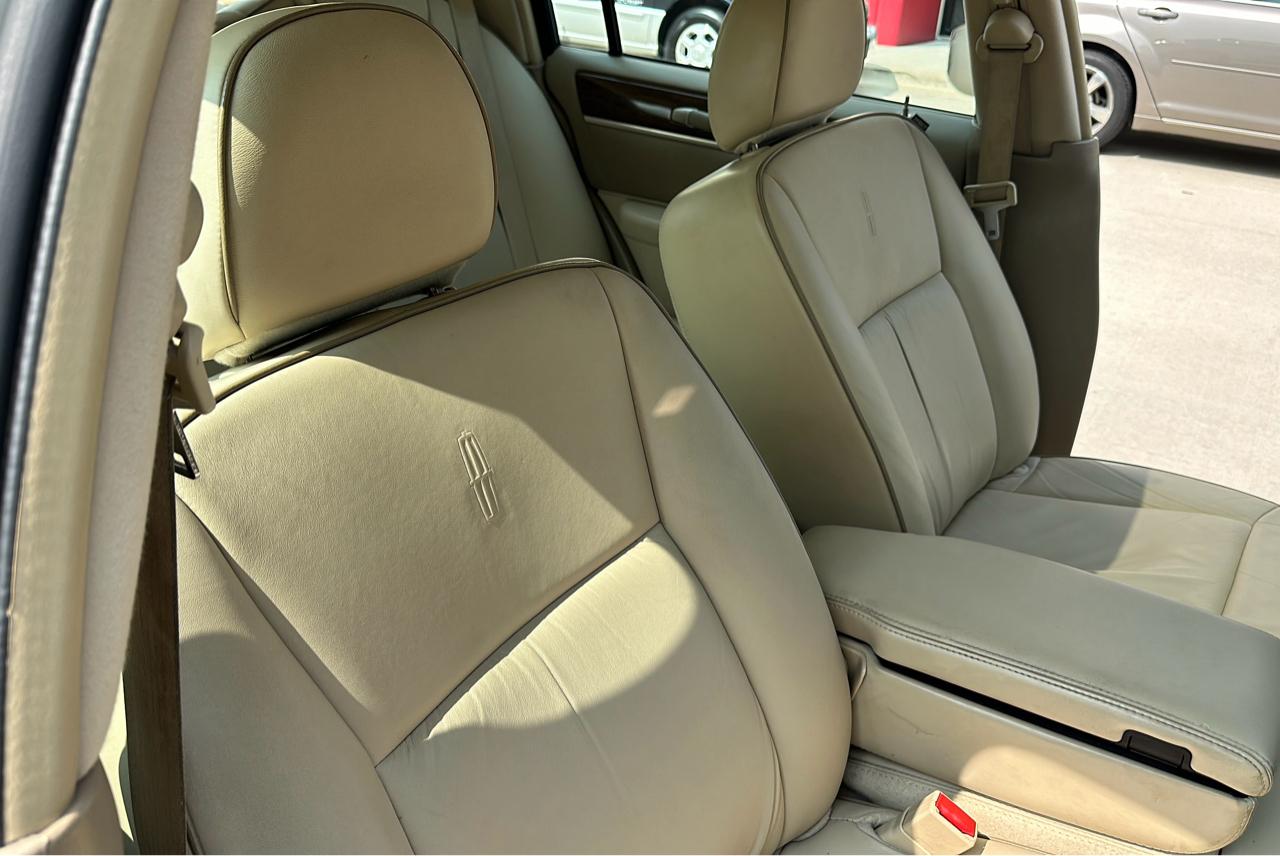Lincoln Town Car Designer Series 2007