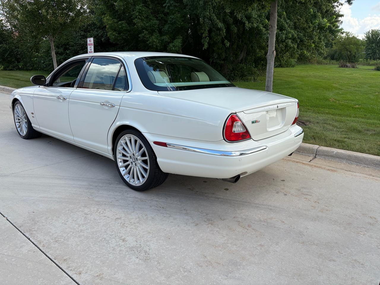 Jaguar XJ-Series XJR 2007