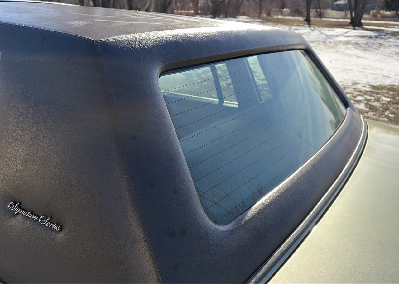 Lincoln Town Car Signature 1984