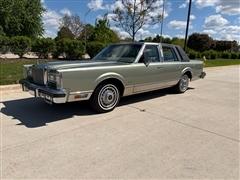1984 Lincoln Town Car 