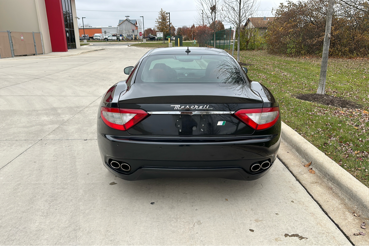 2010 Maserati Granturismo S Automatic photo 4