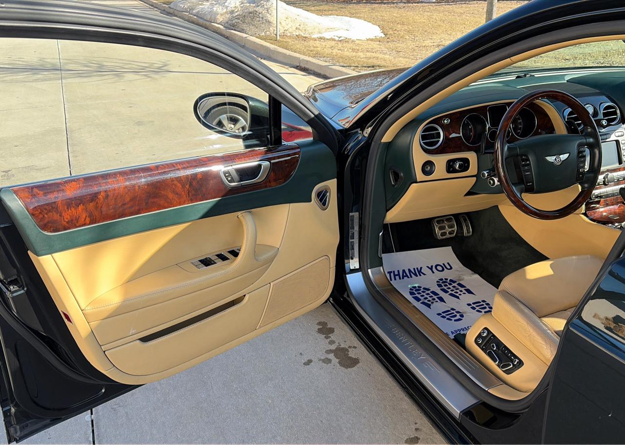 Bentley Continental Flying Spur Sedan 2006