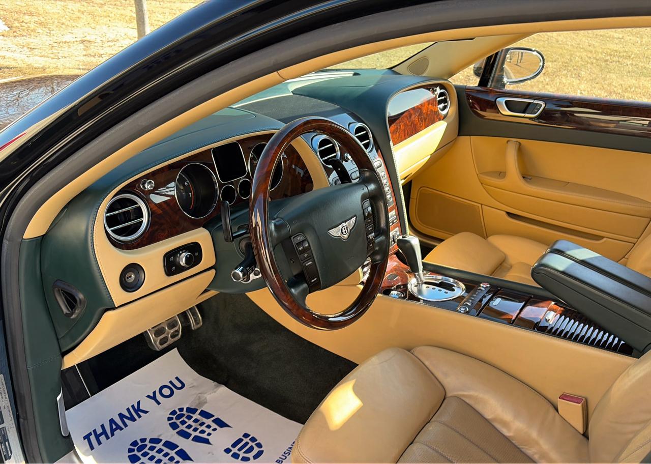 Bentley Continental Flying Spur Sedan 2006