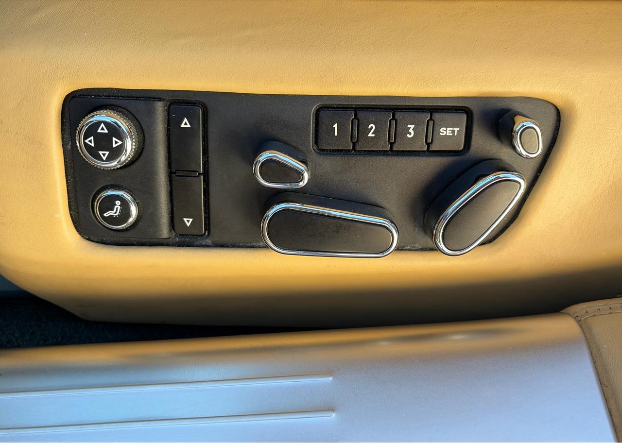 Bentley Continental Flying Spur Sedan 2006