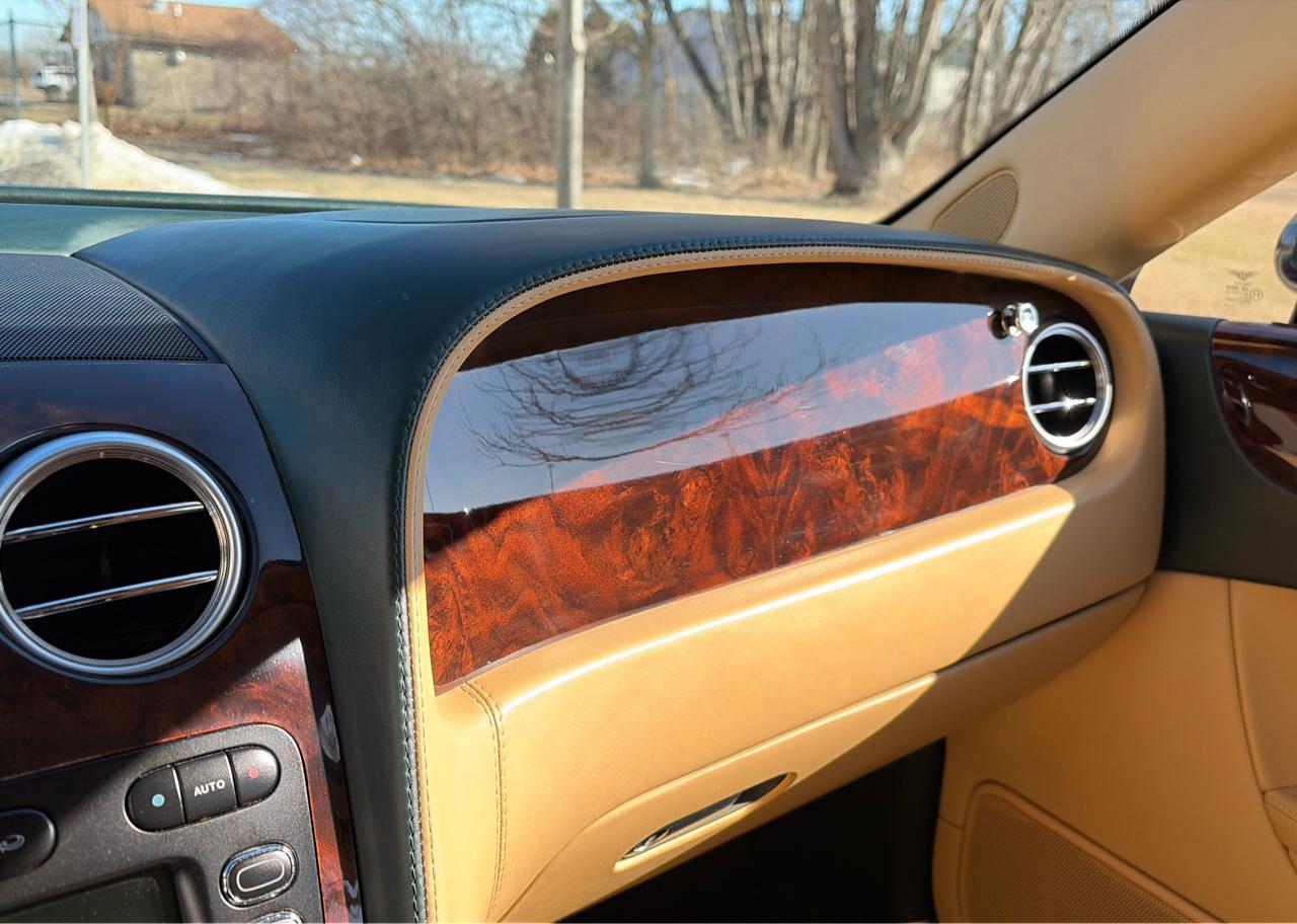 Bentley Continental Flying Spur Sedan 2006