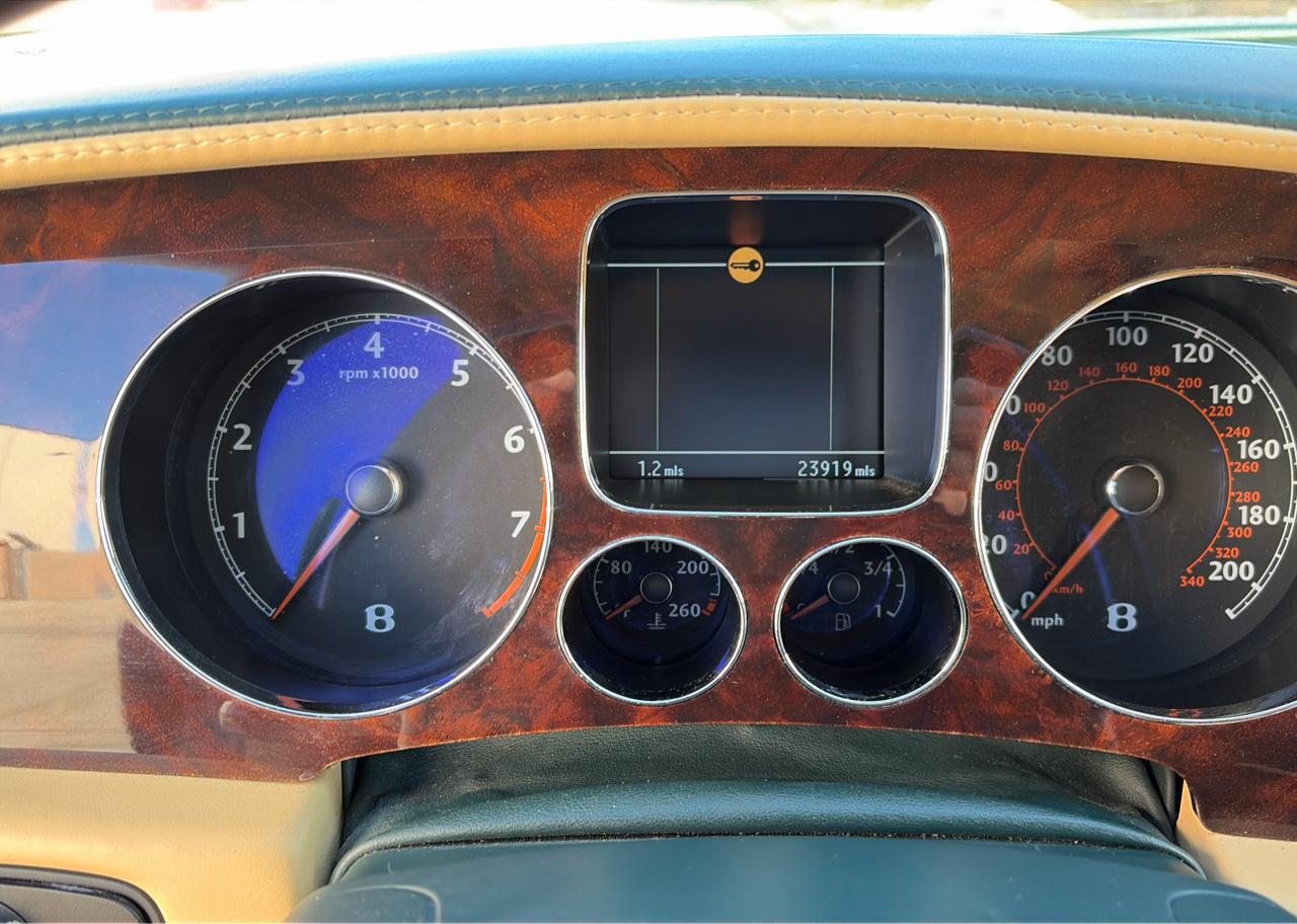 Bentley Continental Flying Spur Sedan 2006