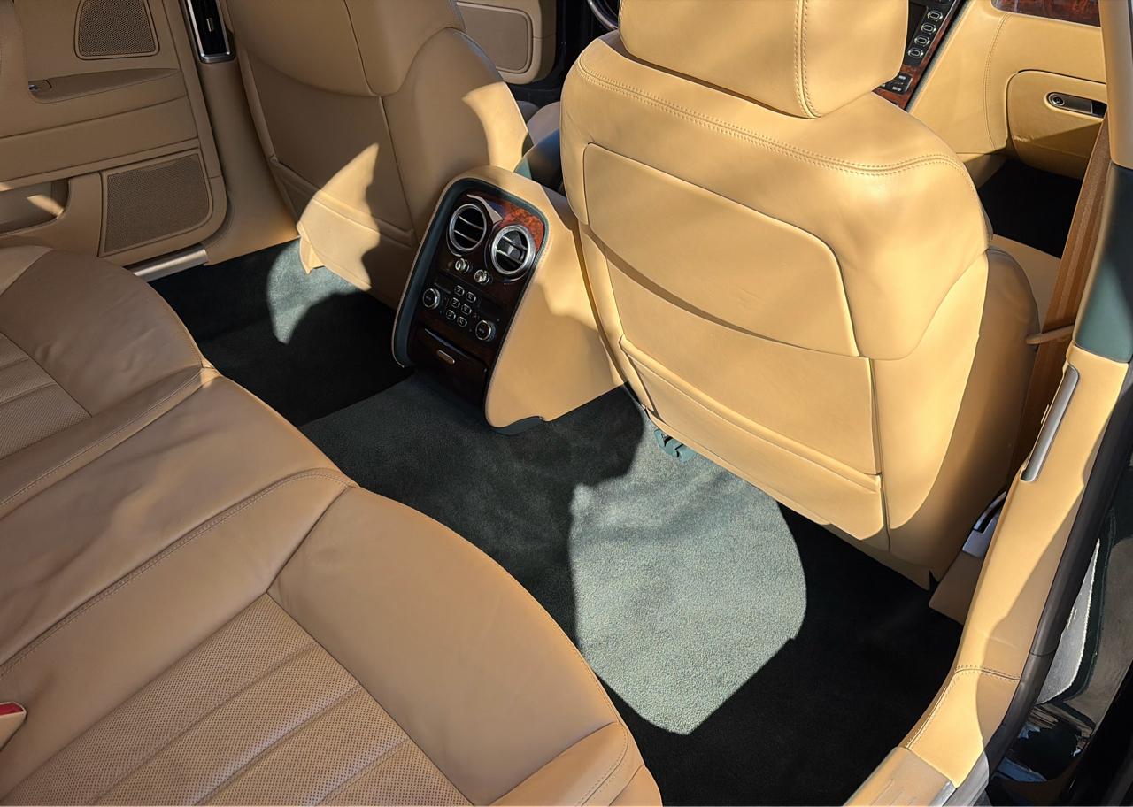 Bentley Continental Flying Spur Sedan 2006