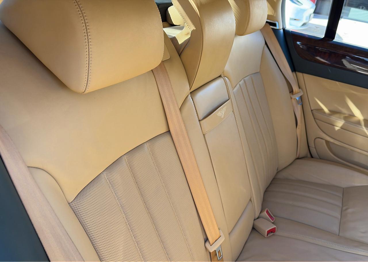 Bentley Continental Flying Spur Sedan 2006