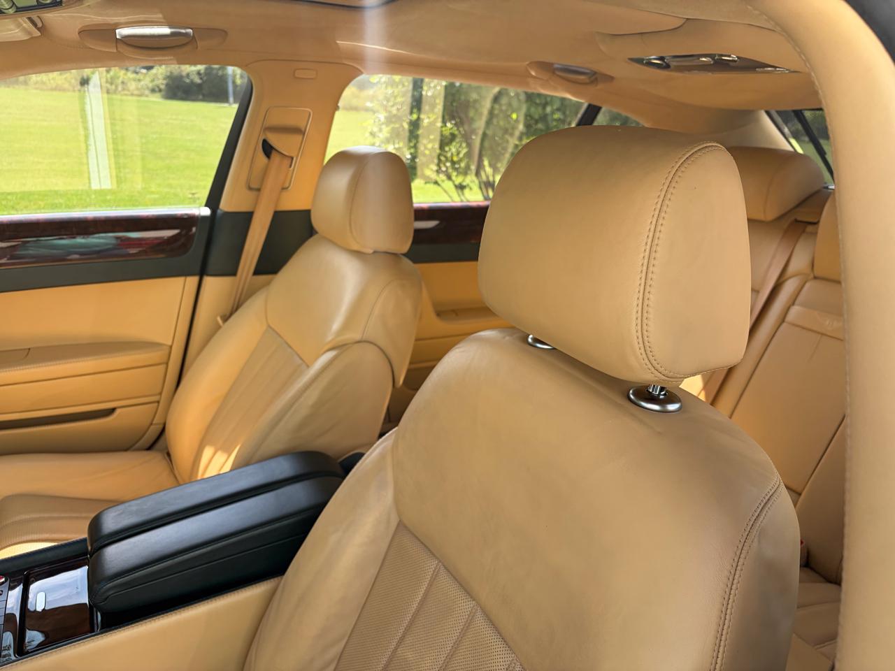Bentley Continental Flying Spur Sedan 2006