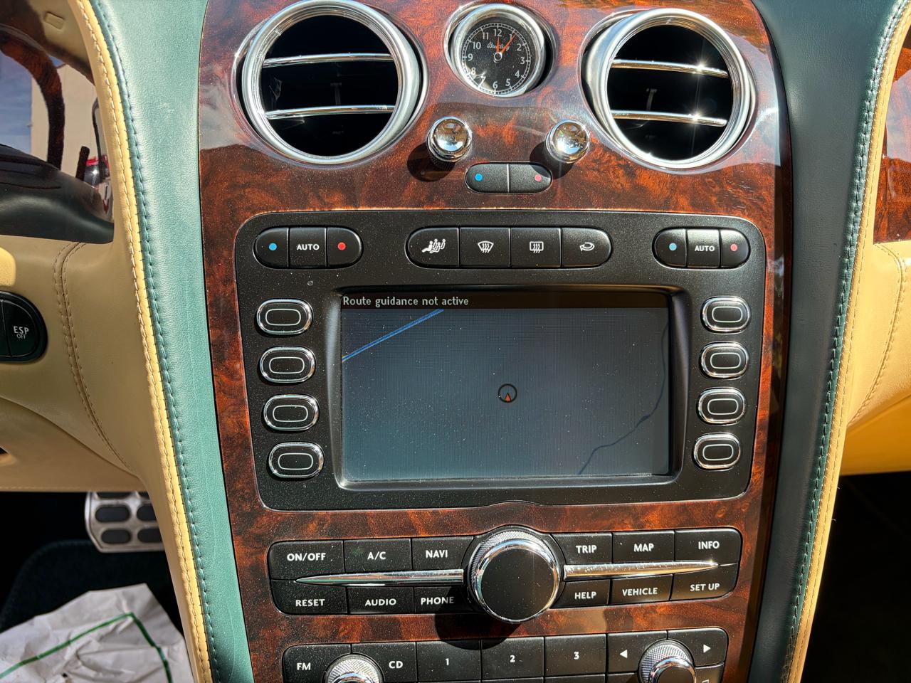 Bentley Continental Flying Spur Sedan 2006