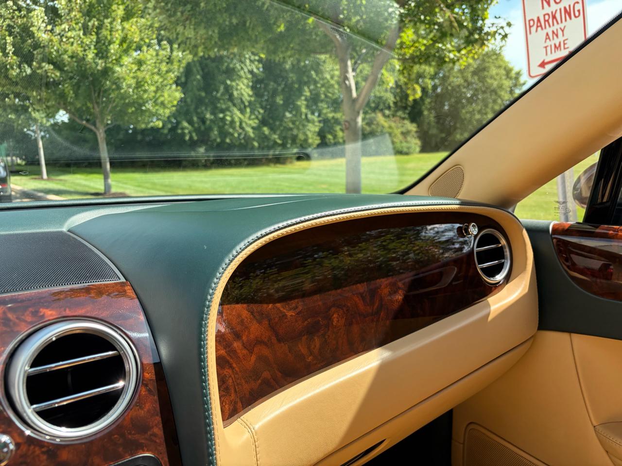 Bentley Continental Flying Spur Sedan 2006