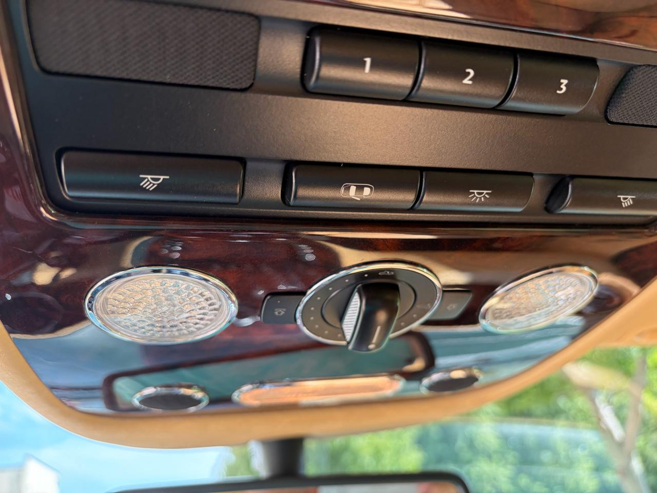 Bentley Continental Flying Spur Sedan 2006