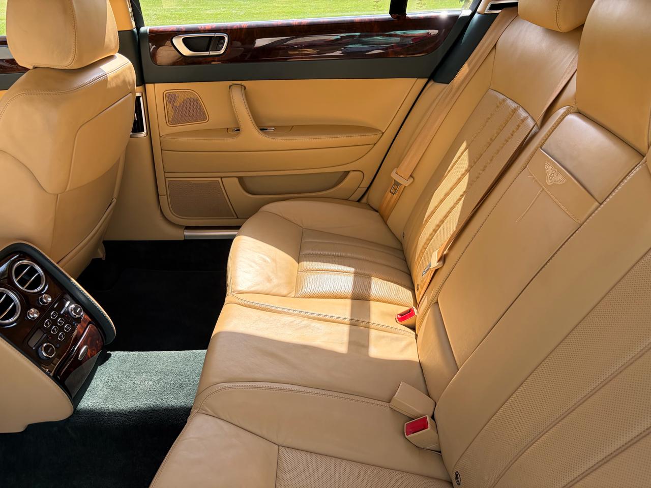 Bentley Continental Flying Spur Sedan 2006