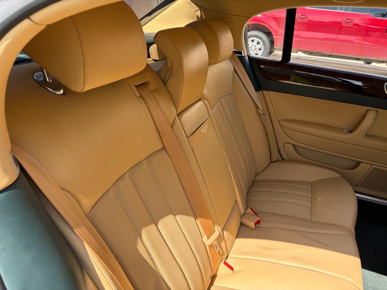 Bentley Continental Flying Spur Sedan 2006