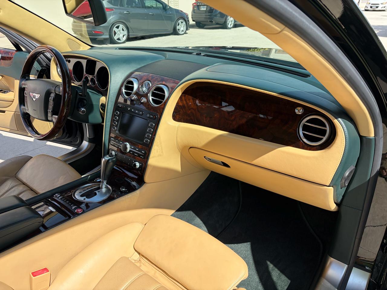 Bentley Continental Flying Spur Sedan 2006