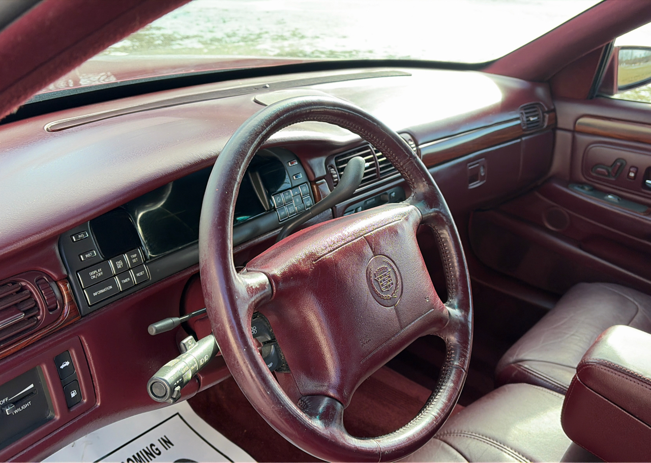 Cadillac DeVille Sedan 1997