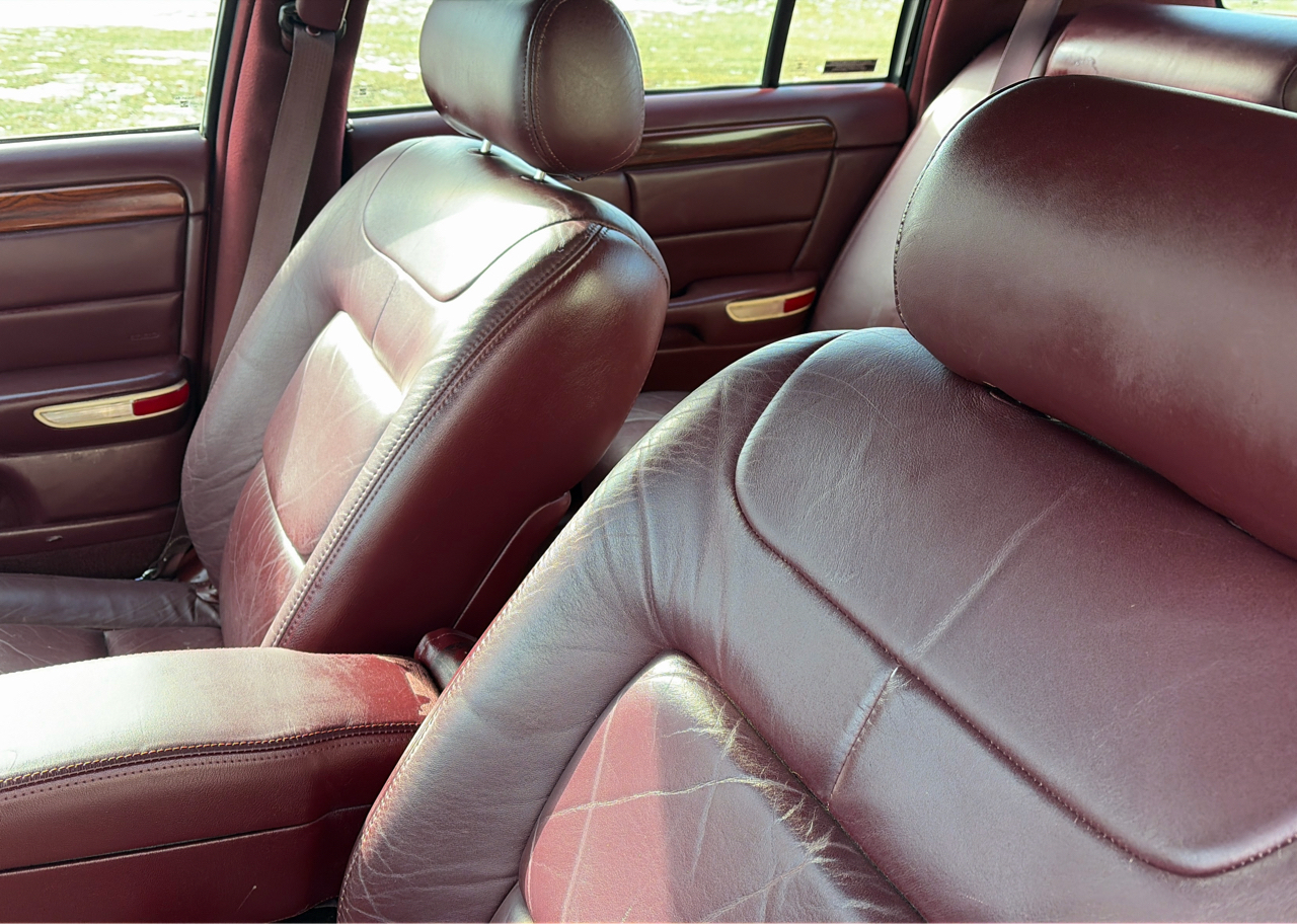 Cadillac DeVille Sedan 1997