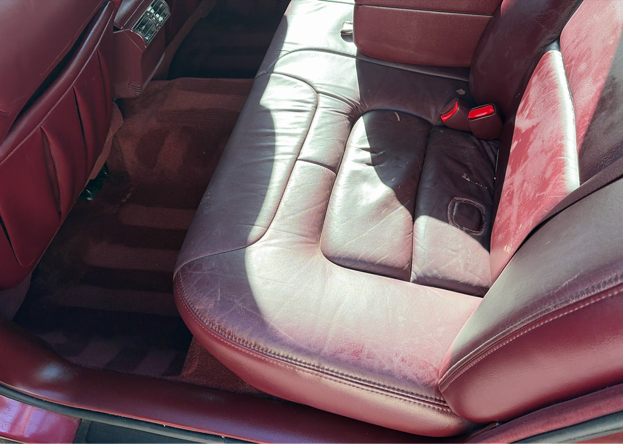 Cadillac DeVille Sedan 1997