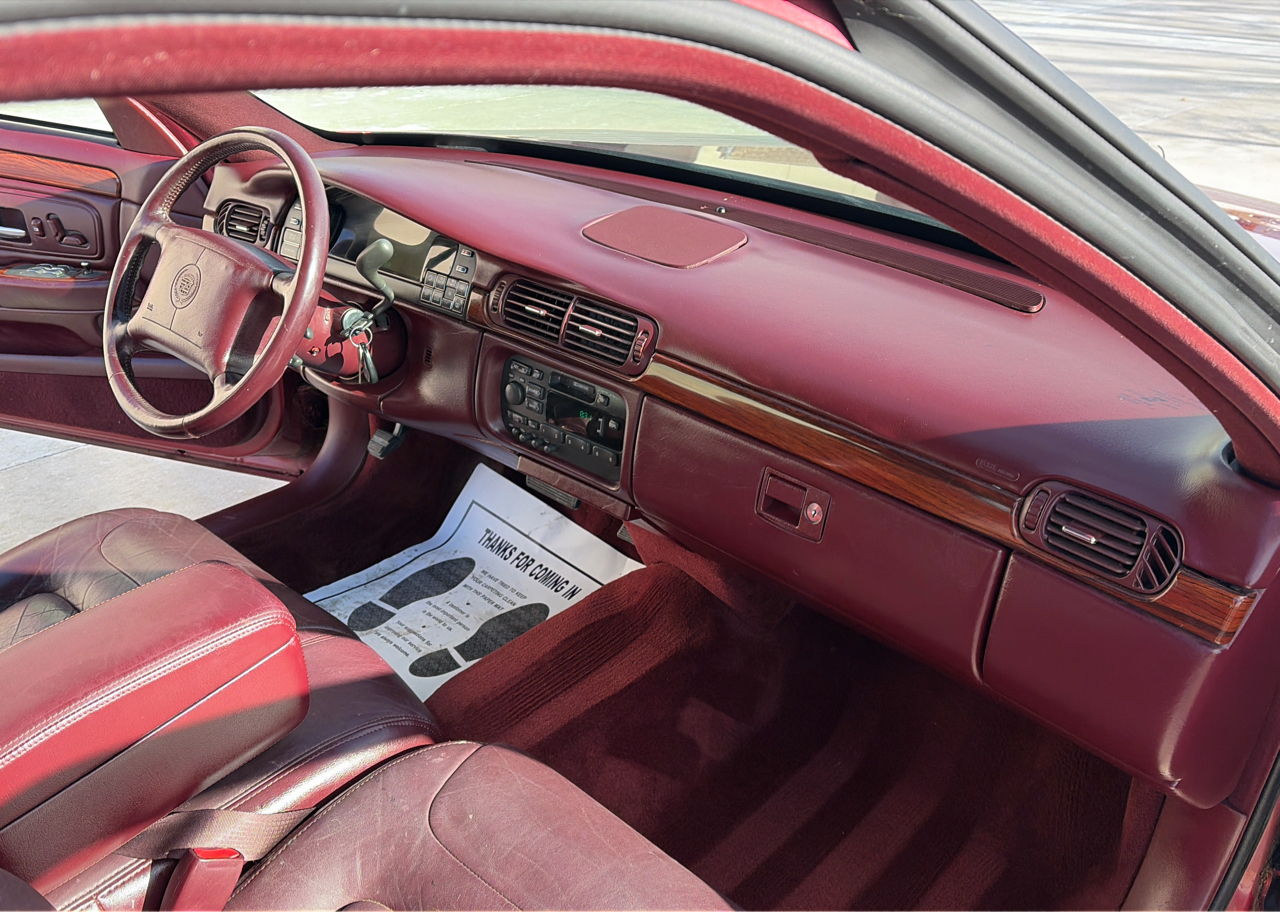 Cadillac DeVille Sedan 1997