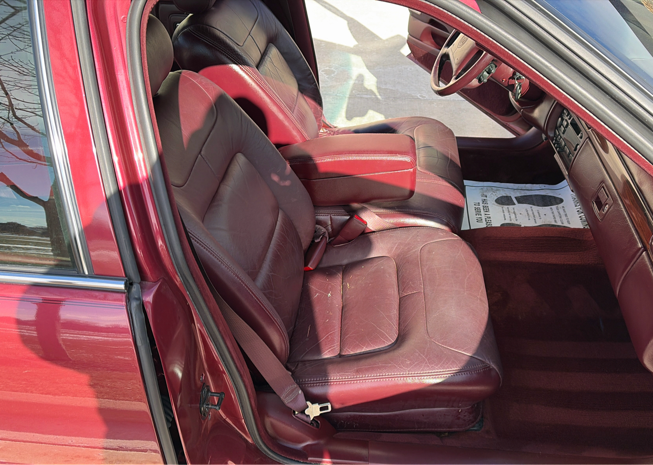 Cadillac DeVille Sedan 1997