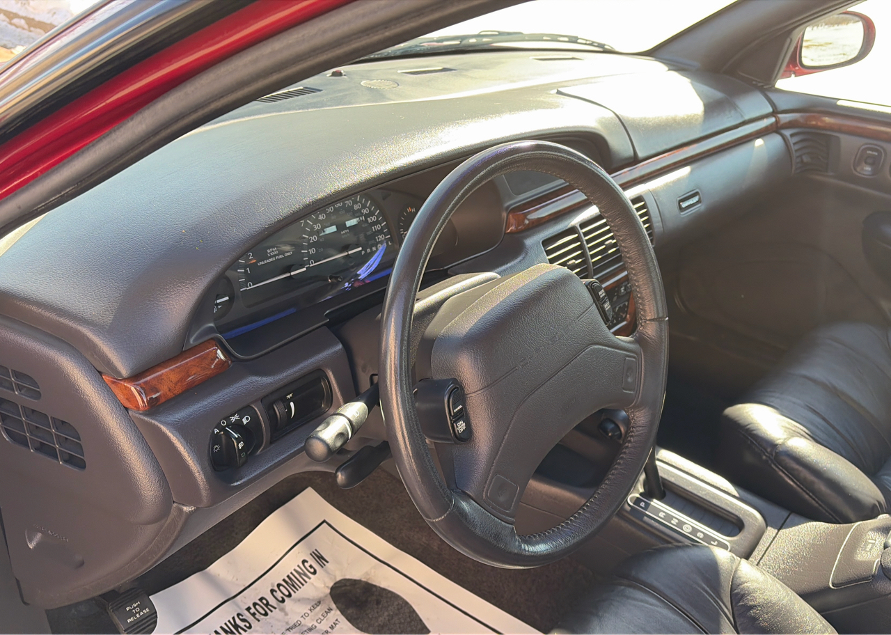 Chrysler LHS Sedan 1995