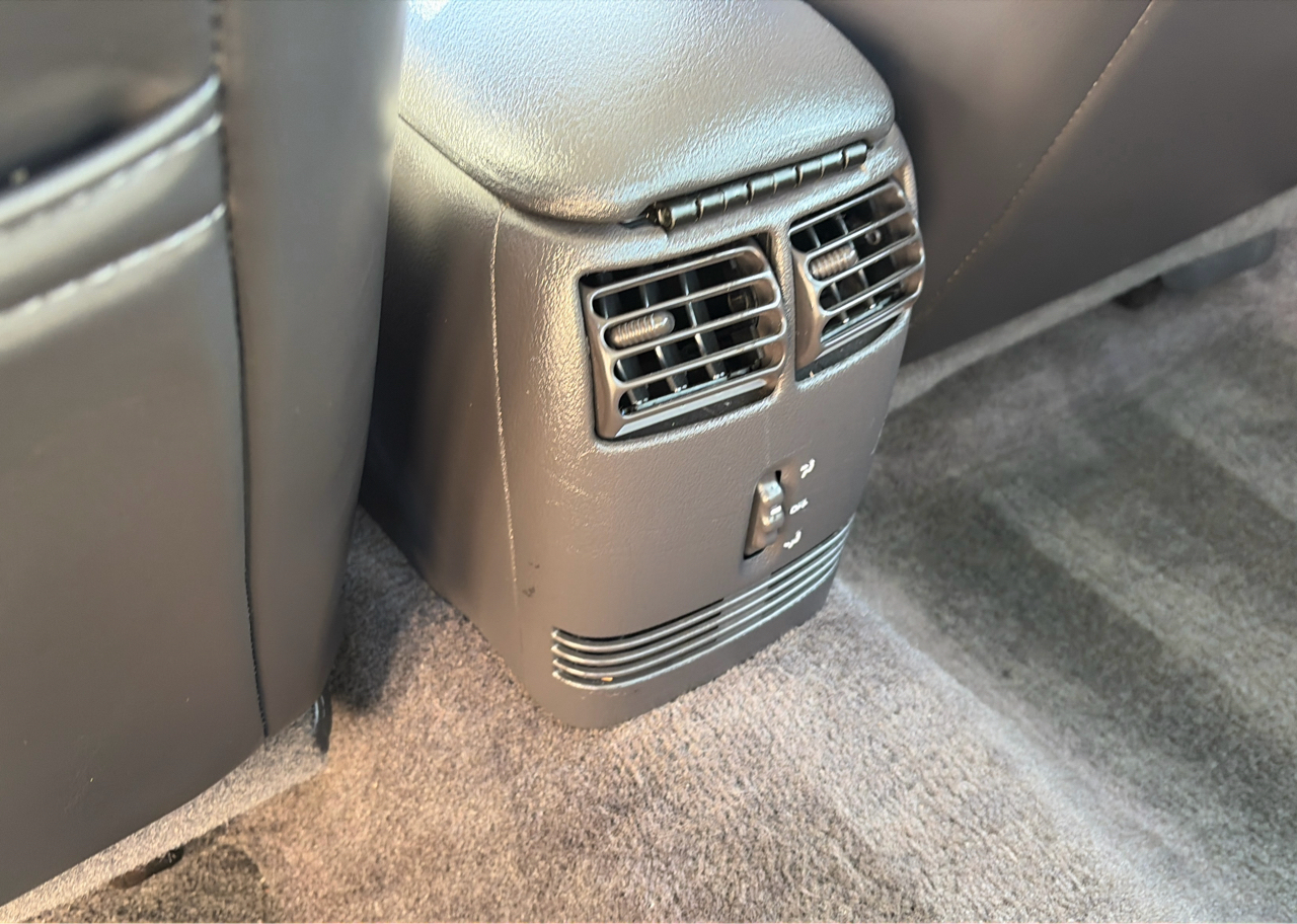 Chrysler LHS Sedan 1995