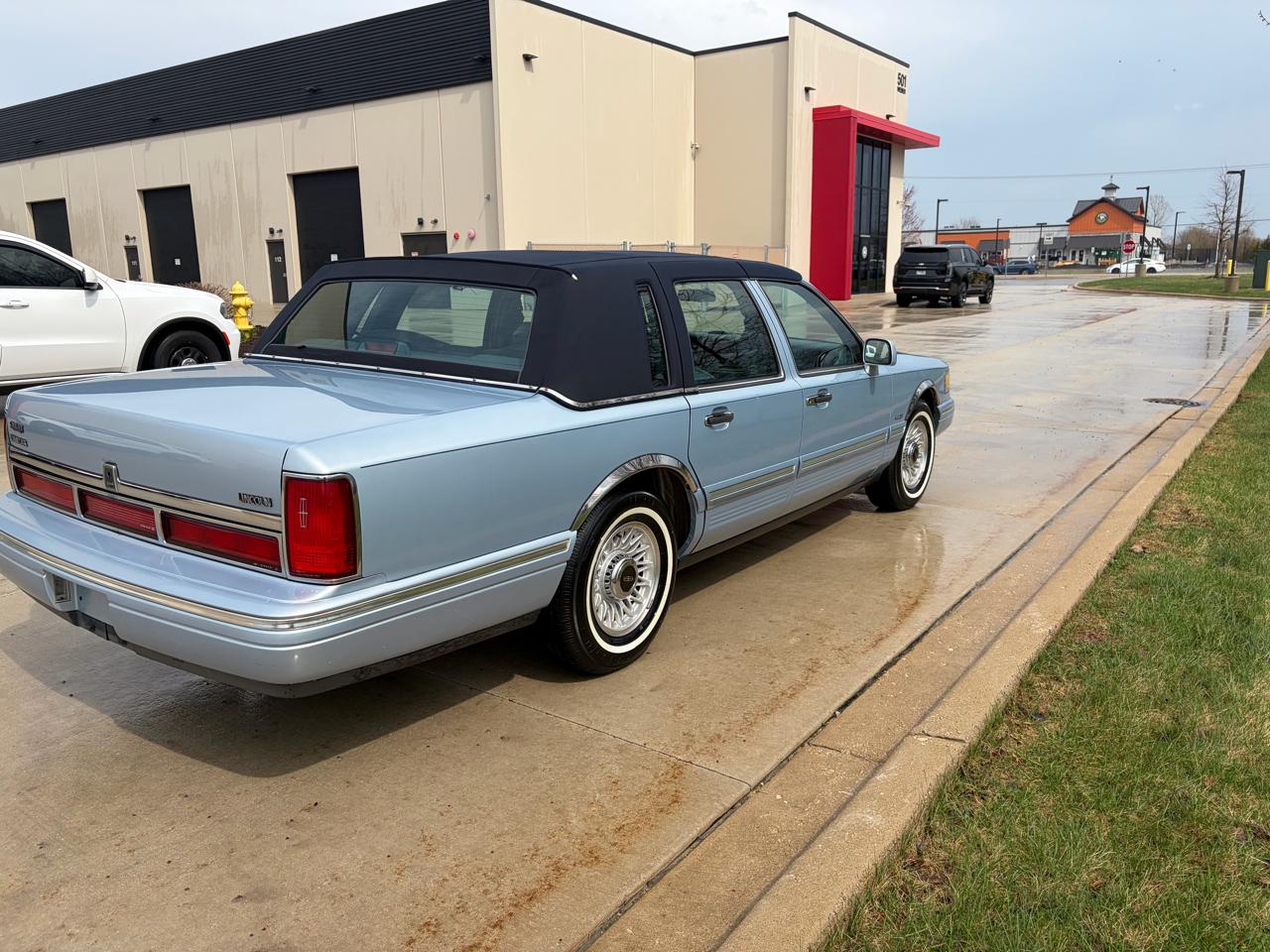 Lincoln Town Car Executive 1997