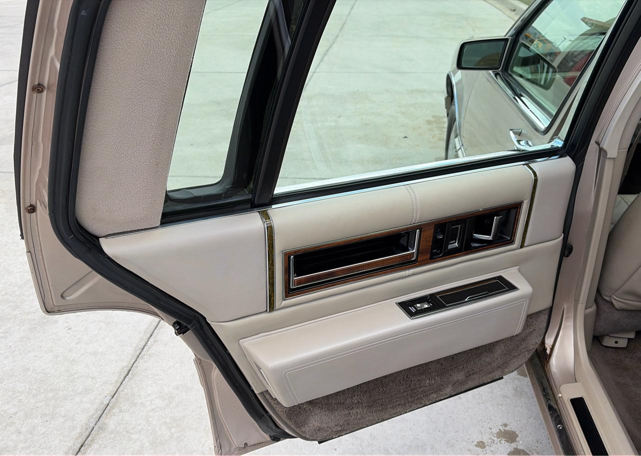 Cadillac DeVille Special Edition 1993