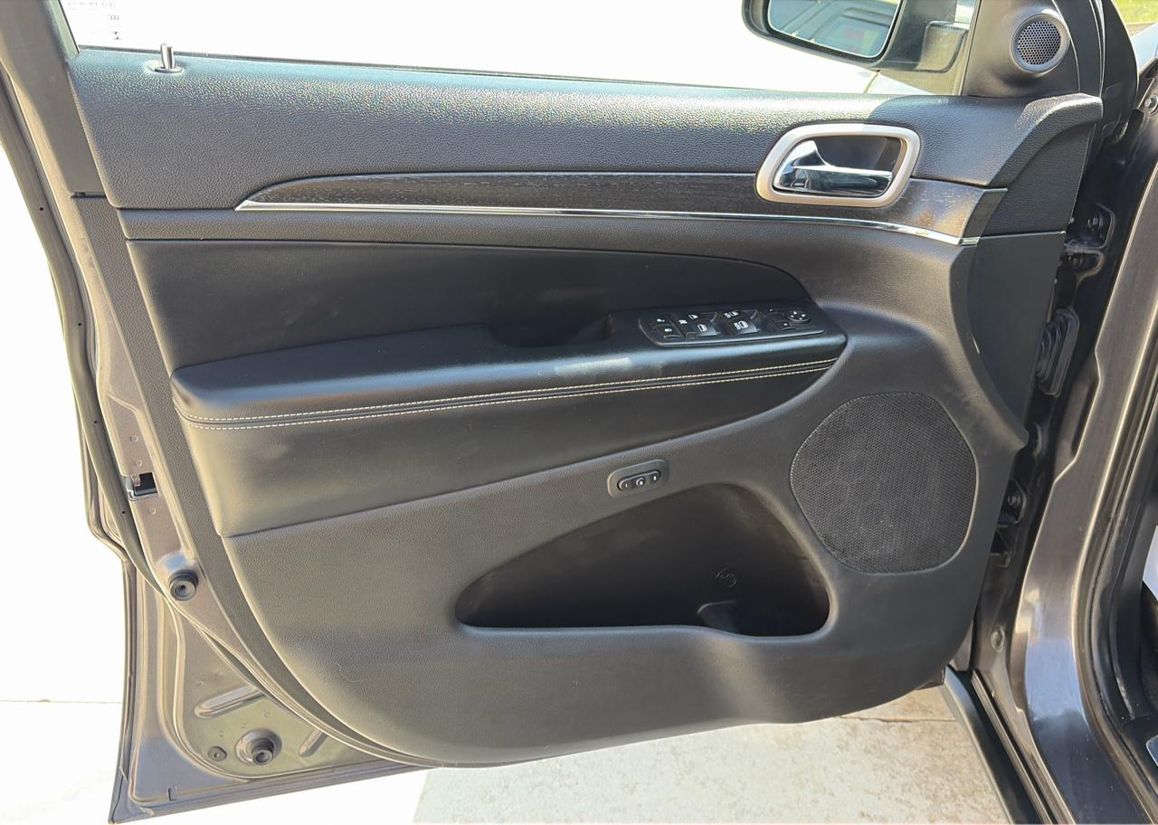 Jeep Grand Cherokee Limited 4WD 2015