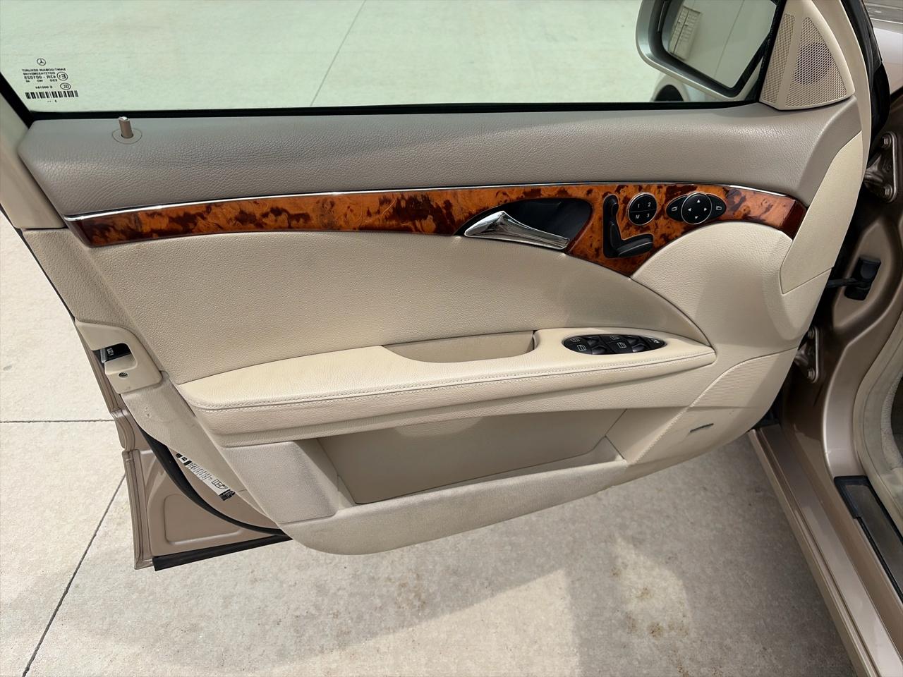 Mercedes-Benz E-Class Wagon E350 4MATIC Wagon 2004