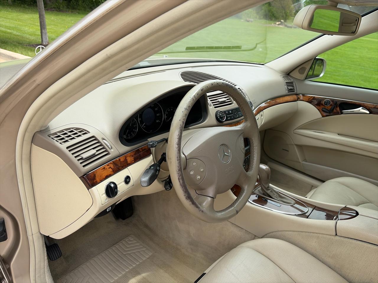 Mercedes-Benz E-Class Wagon E350 4MATIC Wagon 2004