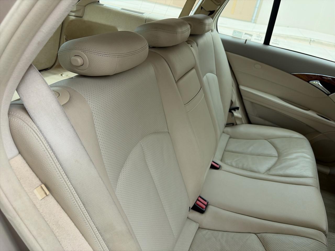 Mercedes-Benz E-Class Wagon E350 4MATIC Wagon 2004