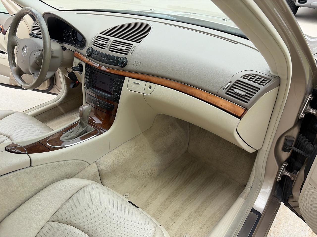 Mercedes-Benz E-Class Wagon E350 4MATIC Wagon 2004