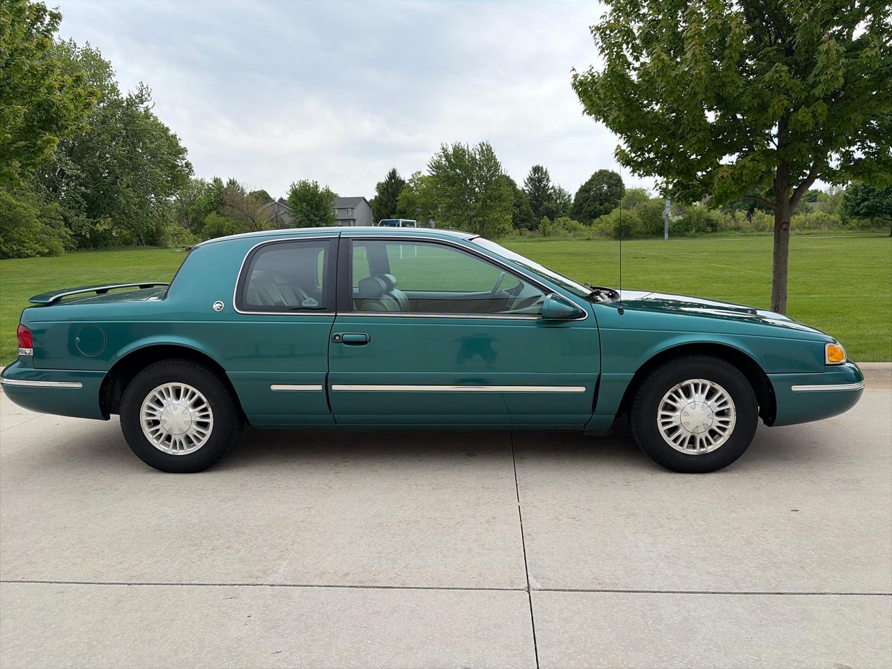 Mercury Cougar XR-7 1997