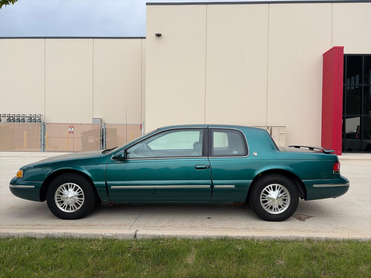 Mercury Cougar XR-7 1997