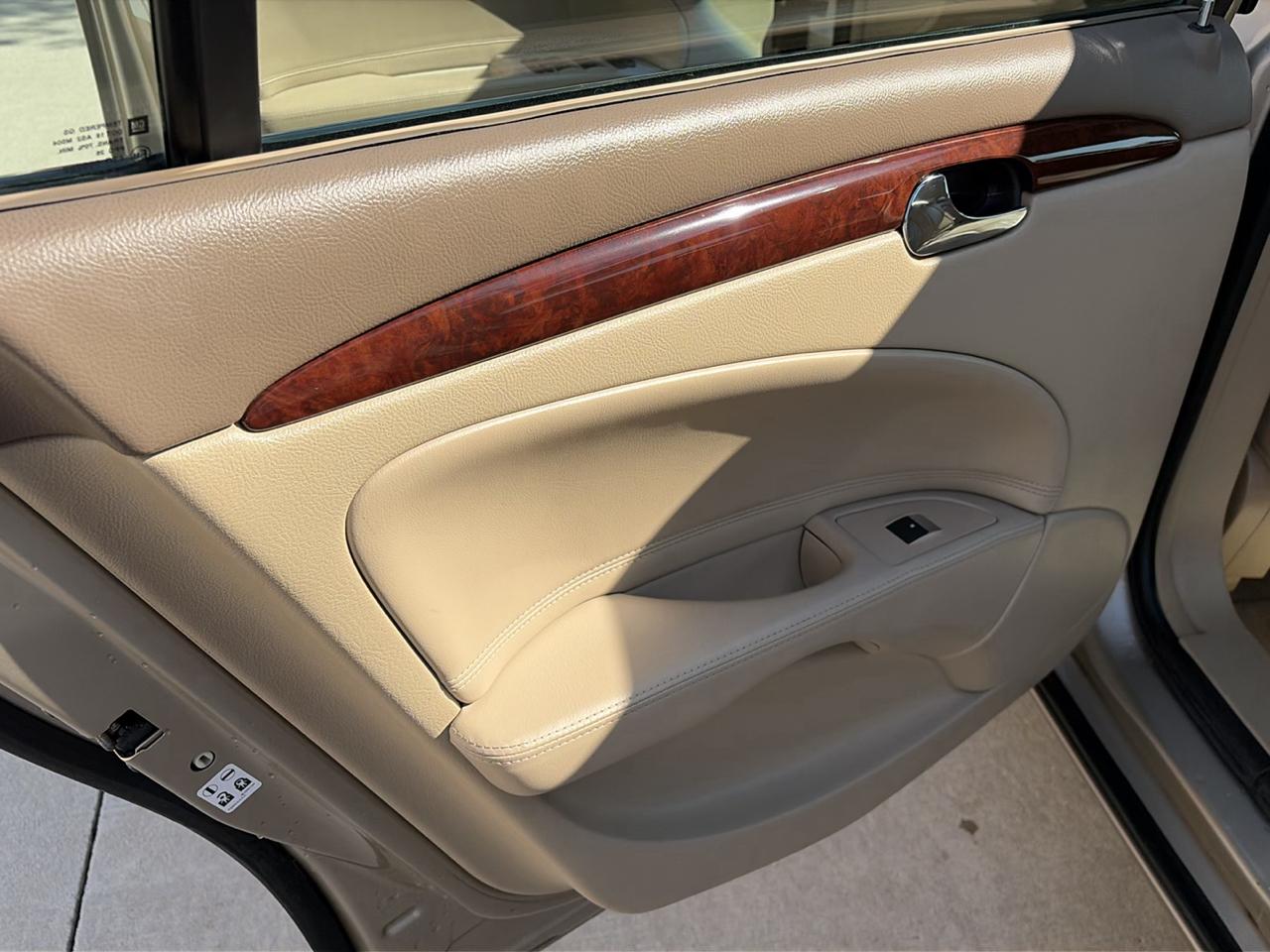 Buick Lucerne CXL V6 2006