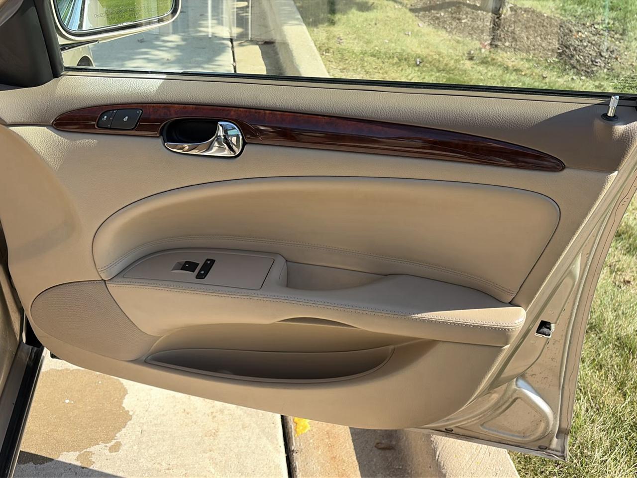 Buick Lucerne CXL V6 2006
