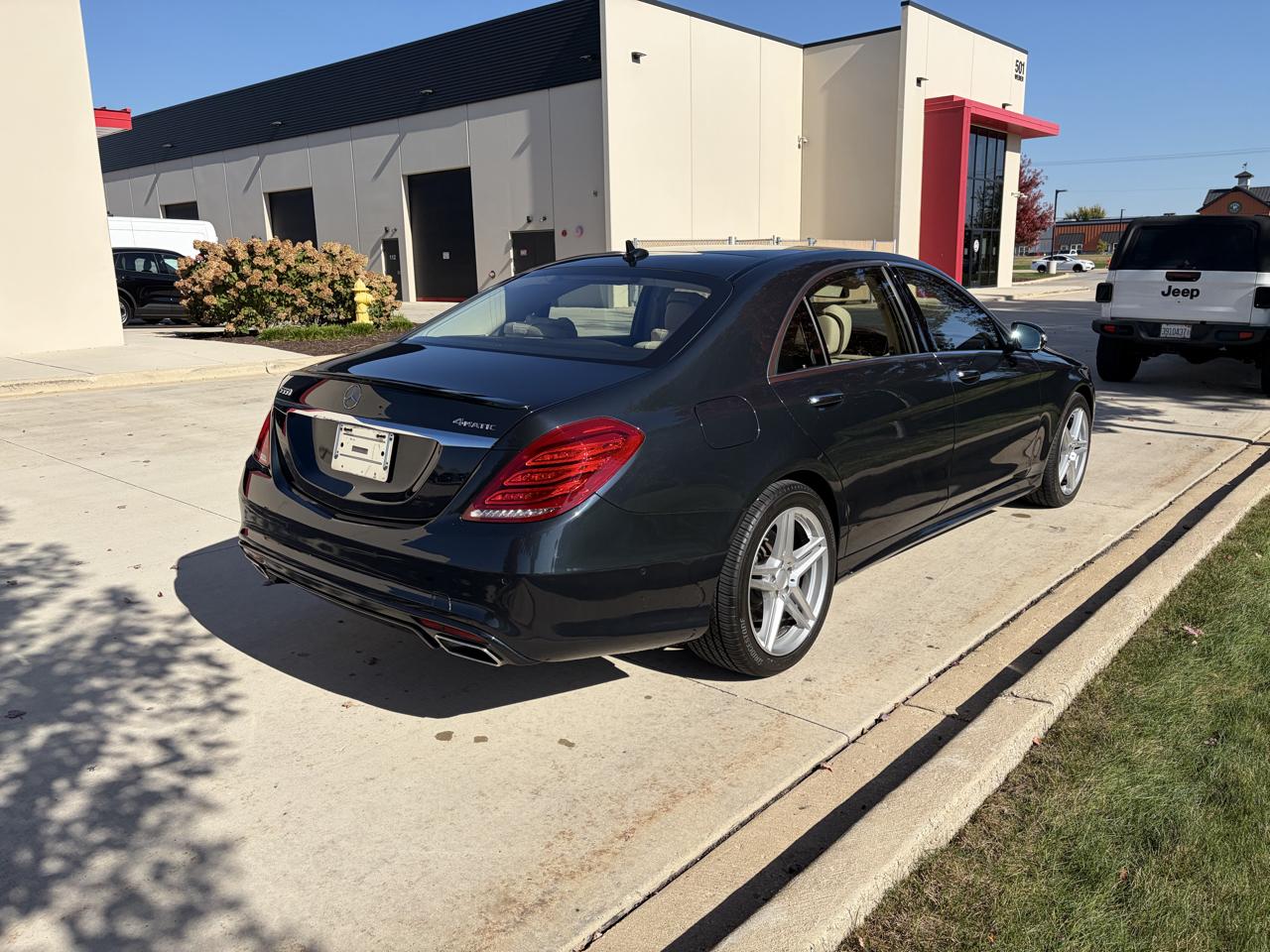 Mercedes-Benz S-Class S550 4MATIC 2014