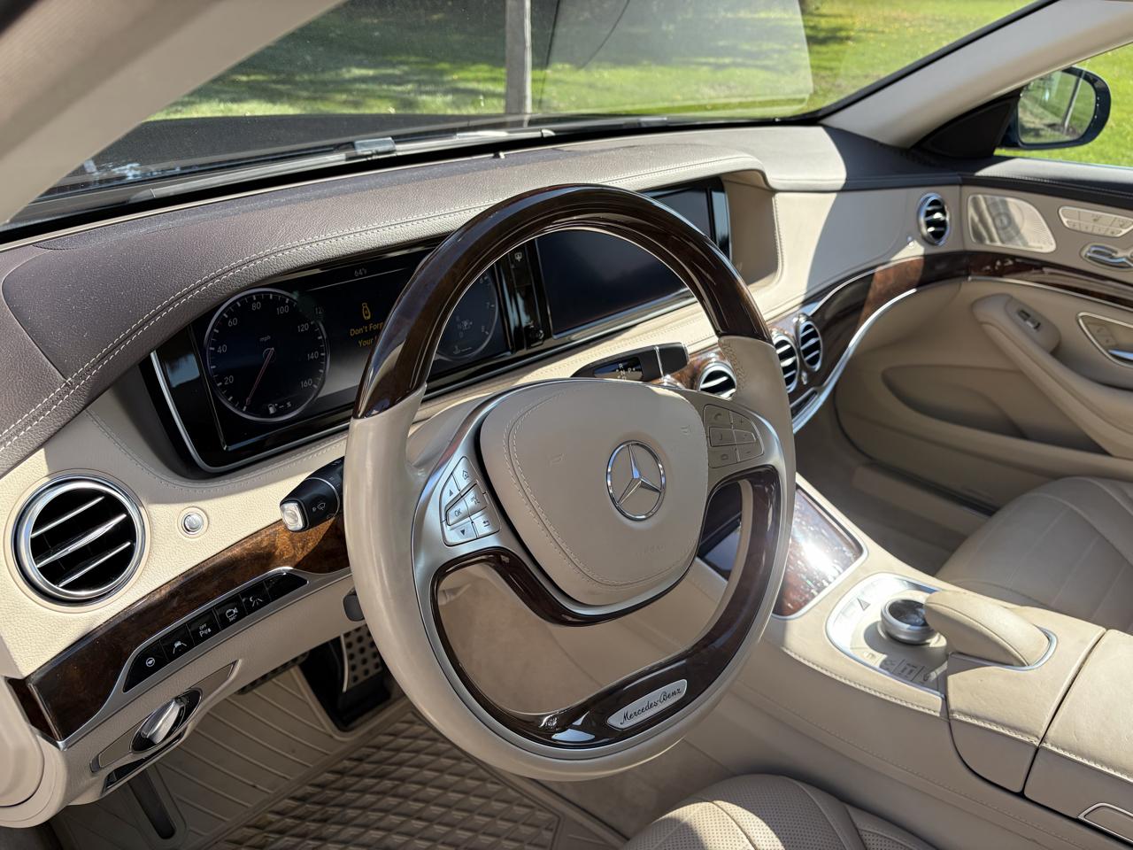 Mercedes-Benz S-Class S550 4MATIC 2014