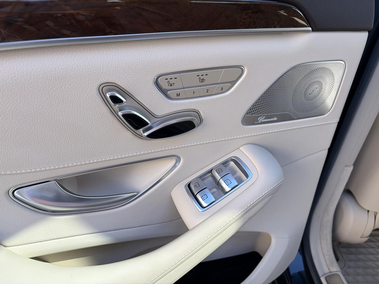 Mercedes-Benz S-Class S550 4MATIC 2014