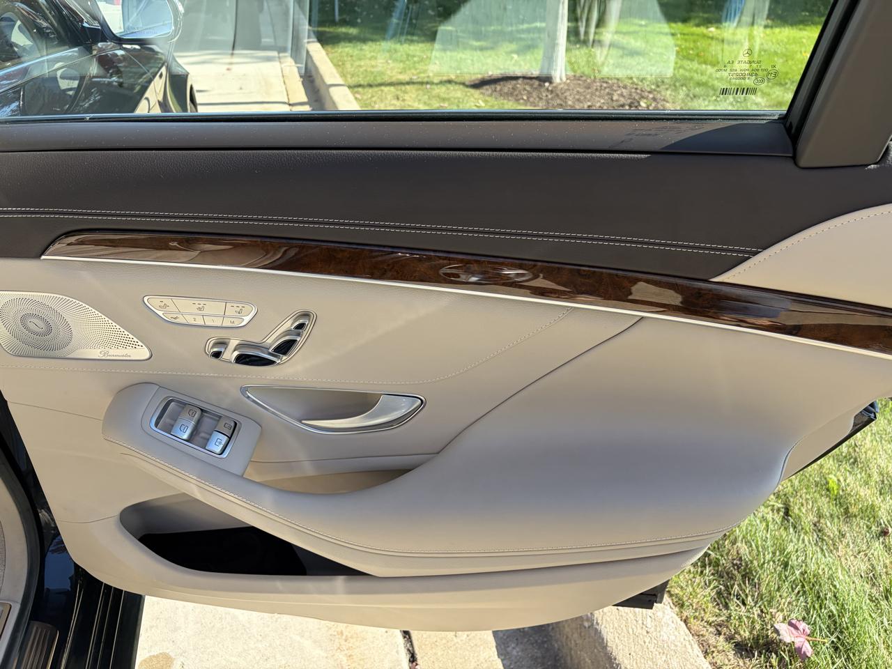 Mercedes-Benz S-Class S550 4MATIC 2014