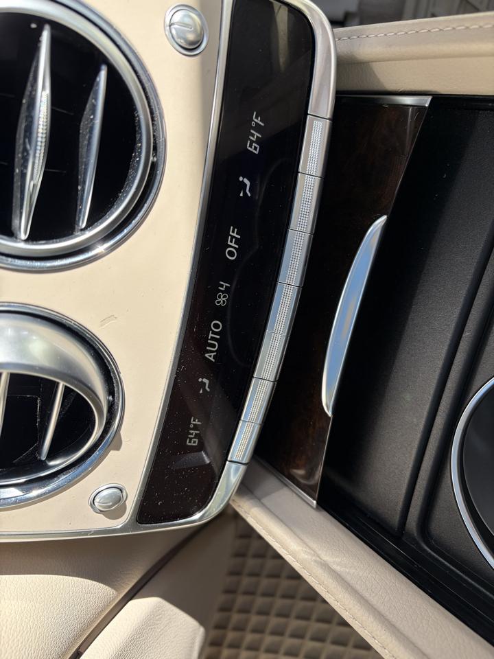 Mercedes-Benz S-Class S550 4MATIC 2014