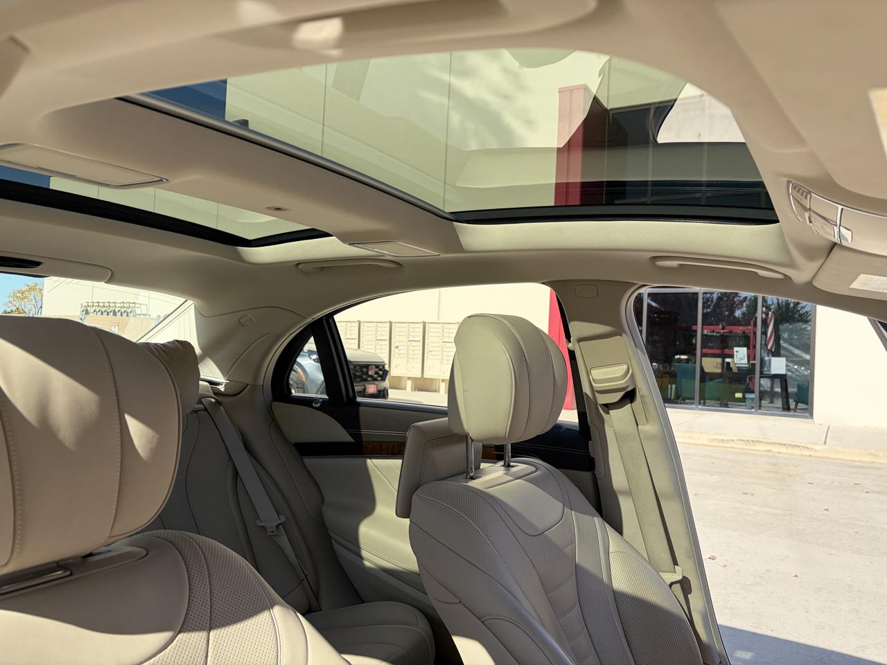 Mercedes-Benz S-Class S550 4MATIC 2014