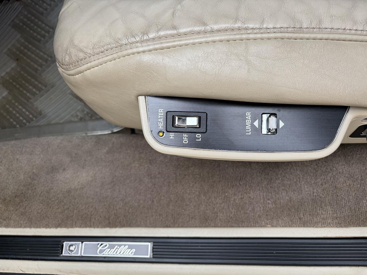 Cadillac Fleetwood Sedan 1996
