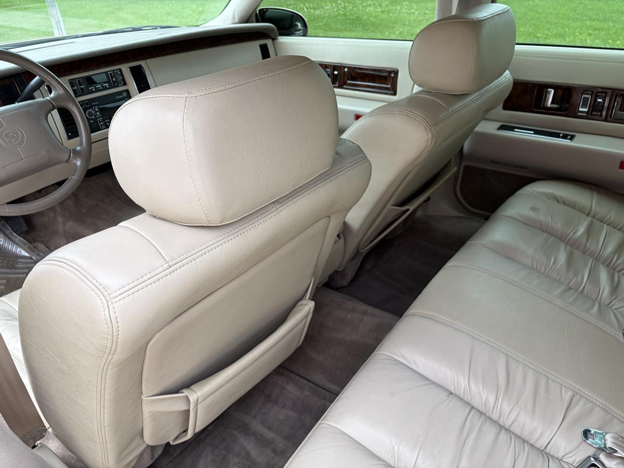 Cadillac Fleetwood Sedan 1996