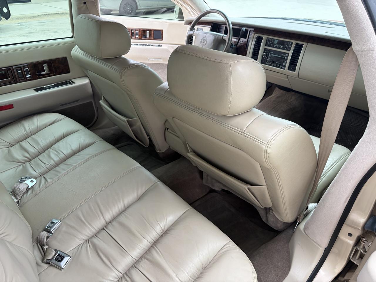 Cadillac Fleetwood Sedan 1996